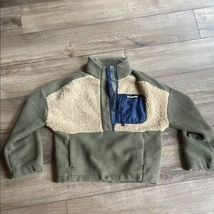 Columbia Green and Cream Fleece Pullover